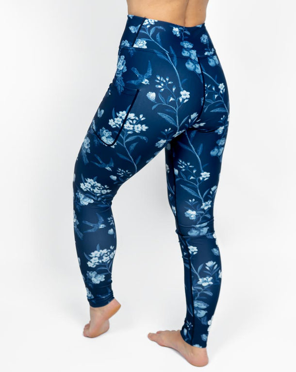 Signature Blue Vintage Bloom Leggings
