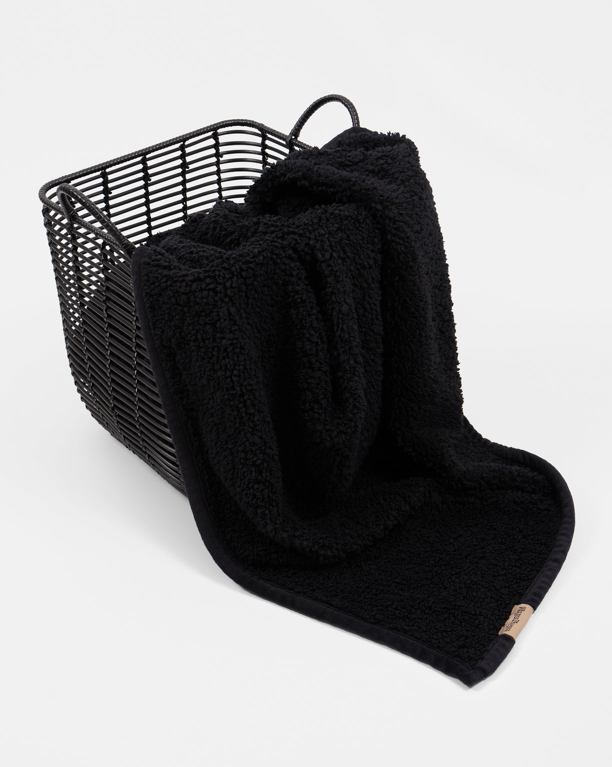 Faye Black Blanket