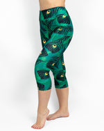 Signature Peafowl Capri