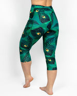 Signature Peafowl Capri