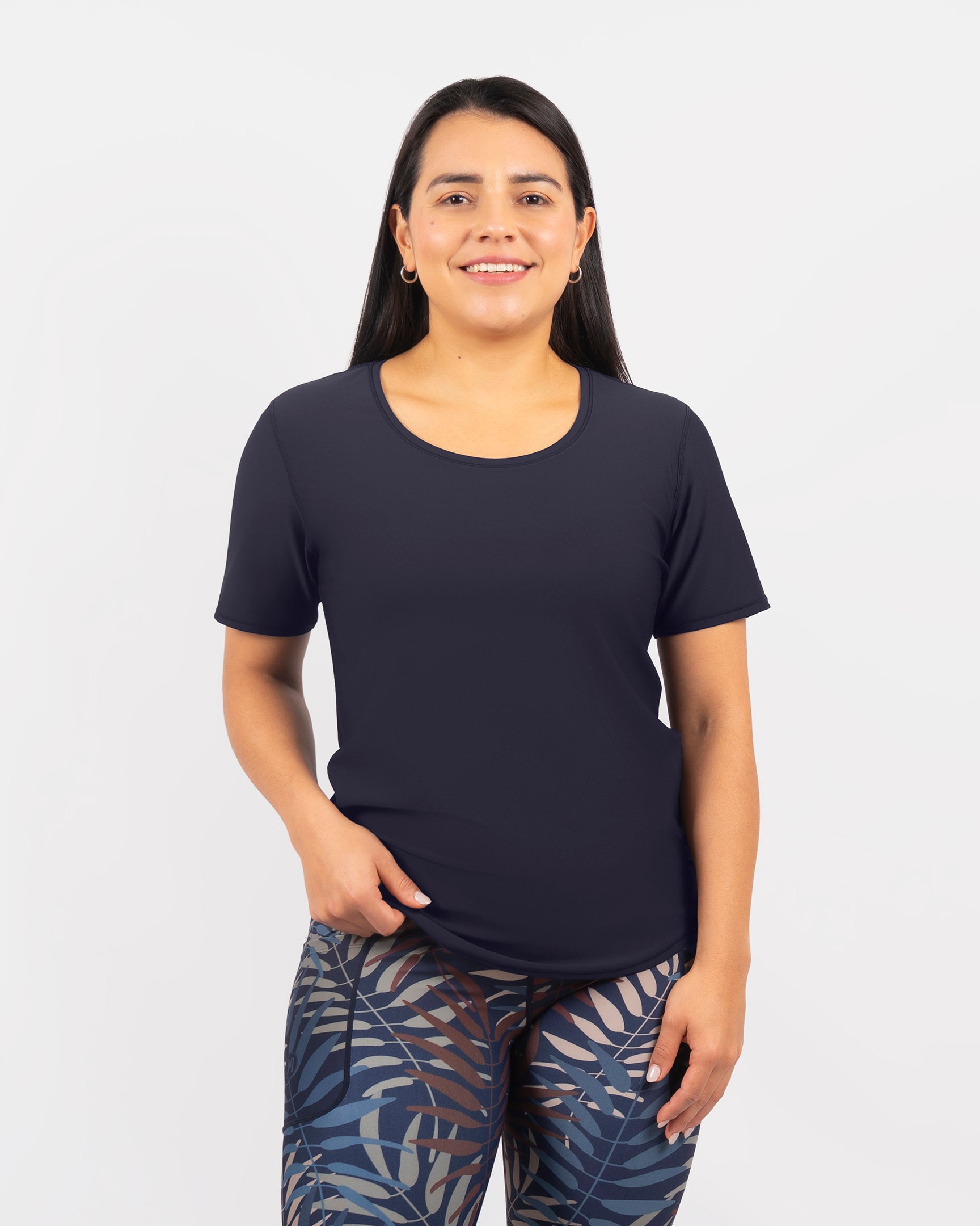 Vigga Deep Blue T-Shirt - Køb lækre overdele hos Maya Freya