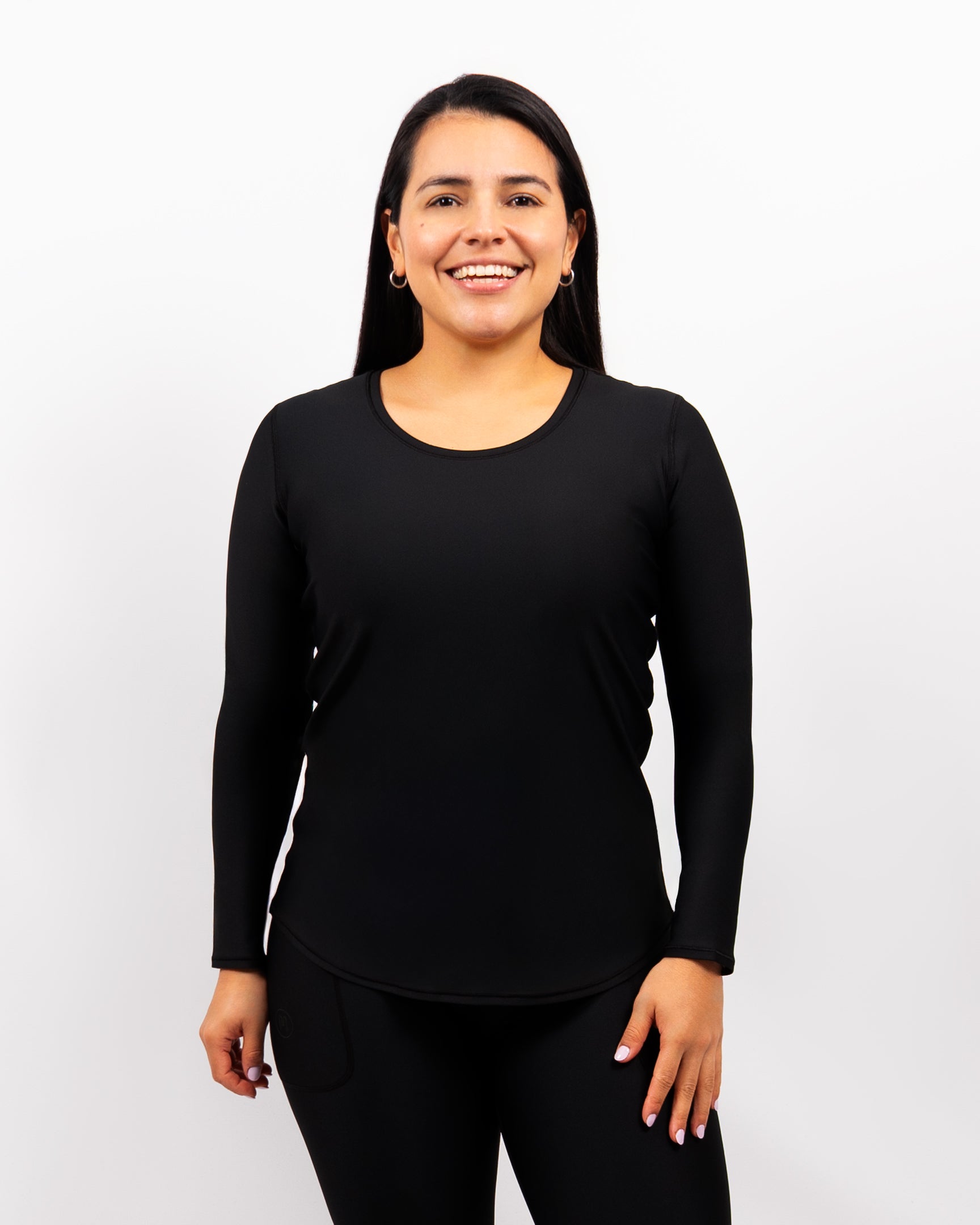 Vigga Black Long-Sleeve - Køb lækre overdele hos Maya Freya